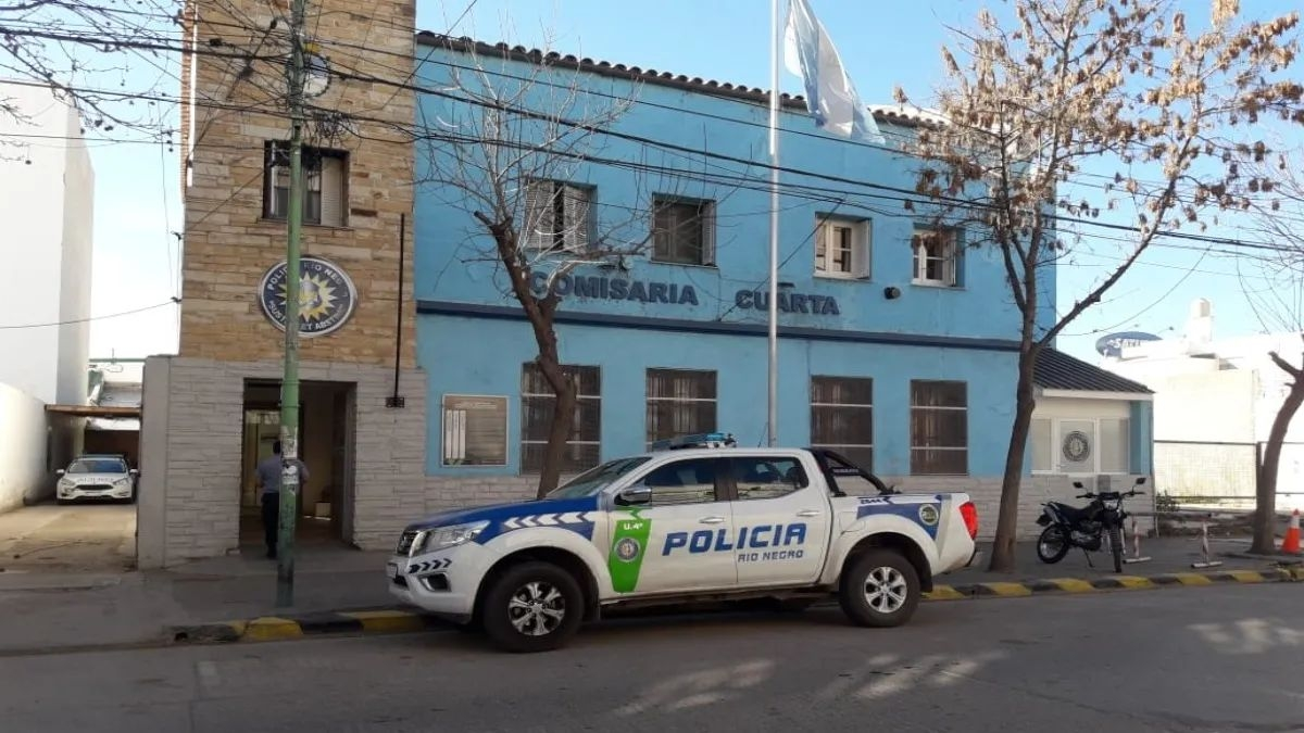 Brutal ataque: sorprendió a palazos a una familia que circulaba en su 0km