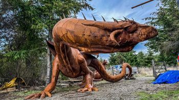El nuevo atractivo turístico de Chubut: el dragón de Laguna Carao, cerca de Esquel. El nuevo atractivo turístico de Chubut: el dragón de Laguna Carao, cerca de Esquel.