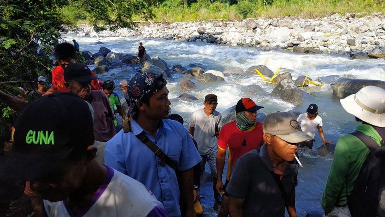 Indonesia: se derrumbó un puente y hay 9 muertos