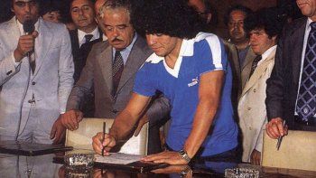 40 anos del pase de maradona de argentinos juniors a boca 40 anos del pase de maradona de argentinos juniors a boca