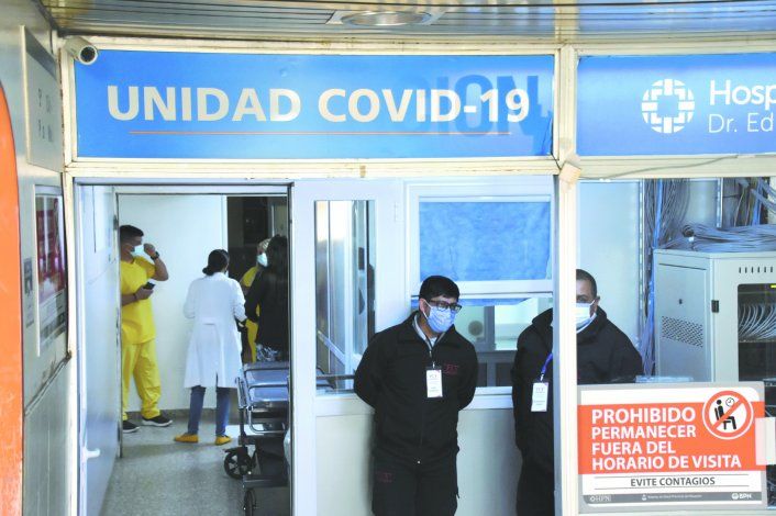 En el Castro Rendón atiende los casos de COVID más complejos de la provincia.