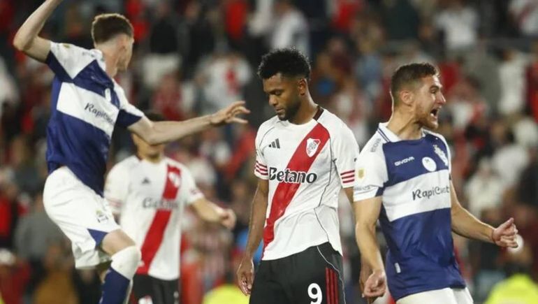 Los mejores memes de la derrota de River ante Gimnasia de La Plata con Gallardo y Borja como protagonistas