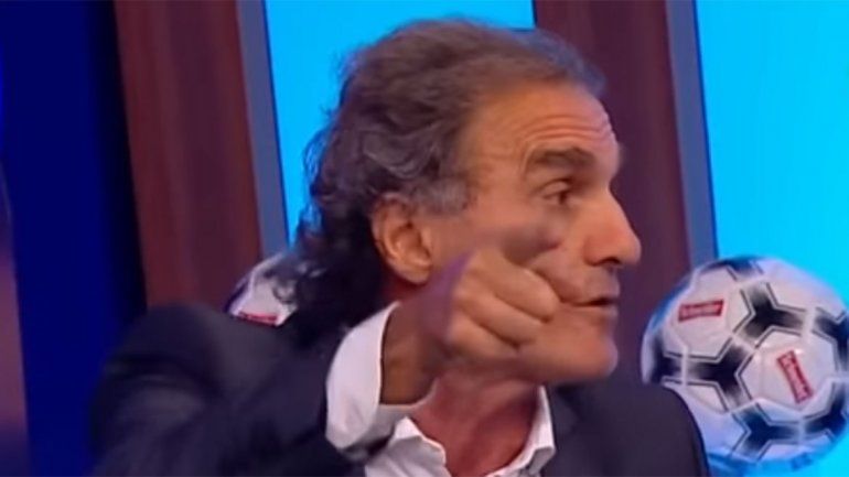 Ruggeri no la dejó pasar y le tiró con todo a Bielsa por su polémica decisión