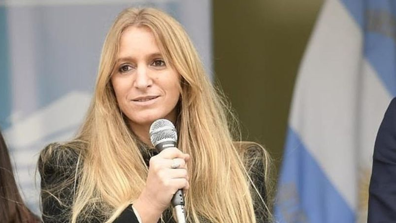 La diputada de UxP cruzó duramente a las diputadas libertarias.