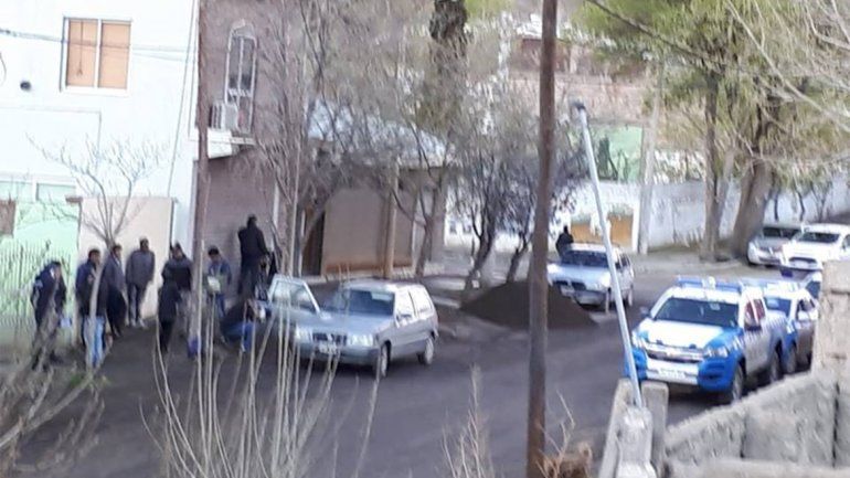 Aprovechaba las salidas laborales para robar