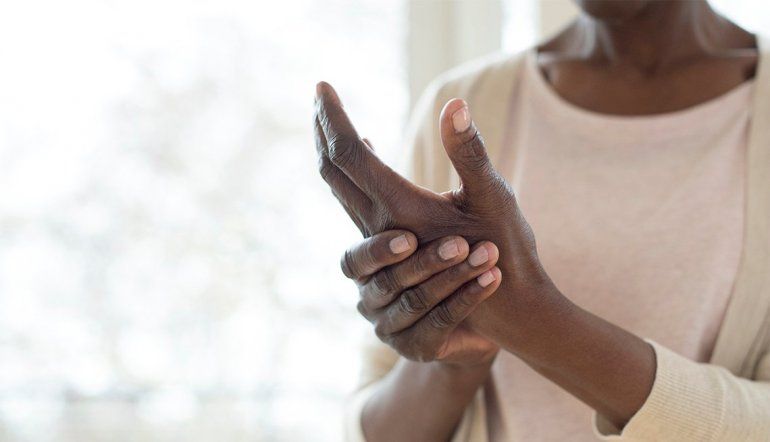 Covid-19: artritis, dolor de hombro y gangrena entre los síntomas raros de la enfermedad