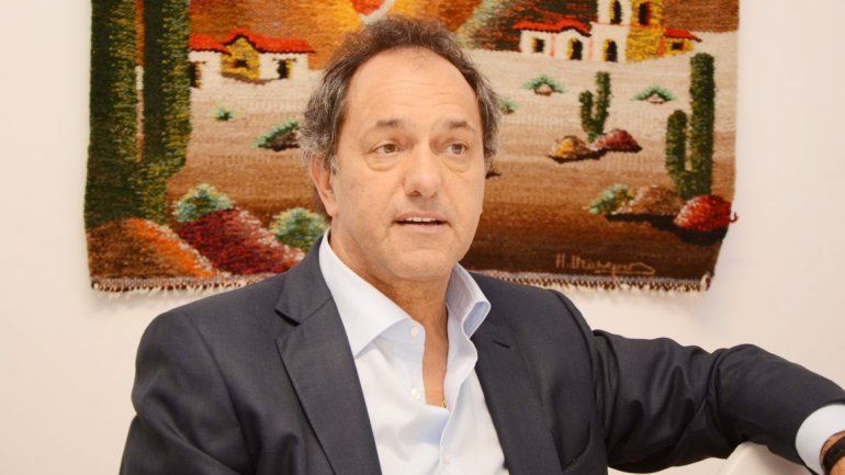 El ex gobernador bonaerense llamó a un programa de TV para defenderse.