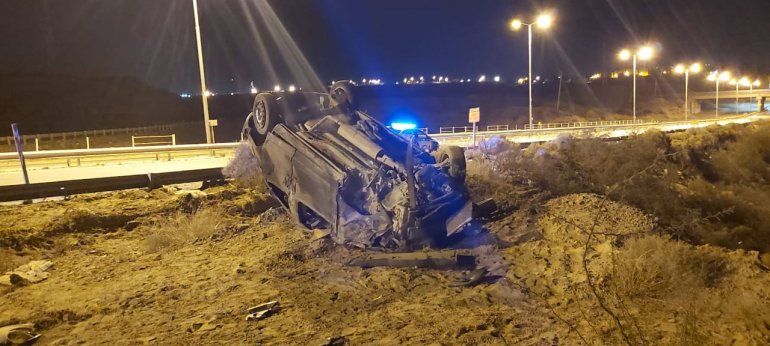 Joven chocó con el guardarrail, volcó y murió en Ruta 7
