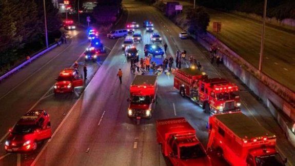 Atropelló a dos mujeres en una protesta antirracial