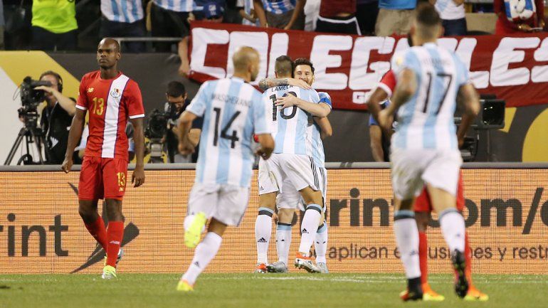 Con un segundo tiempo furioso de Lionel Messi