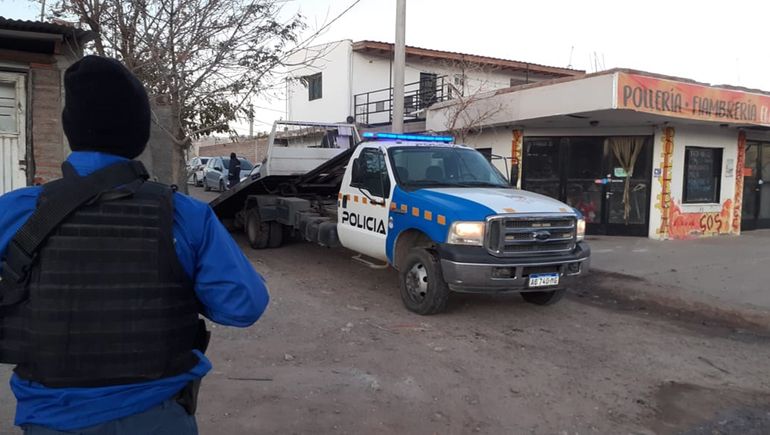 Robó una Fiorino y con las tarjetas que encontró hizo compras por $200 mil