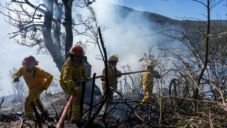 Incendio en San Martín: la hipótesis intencional que investiga la Justicia