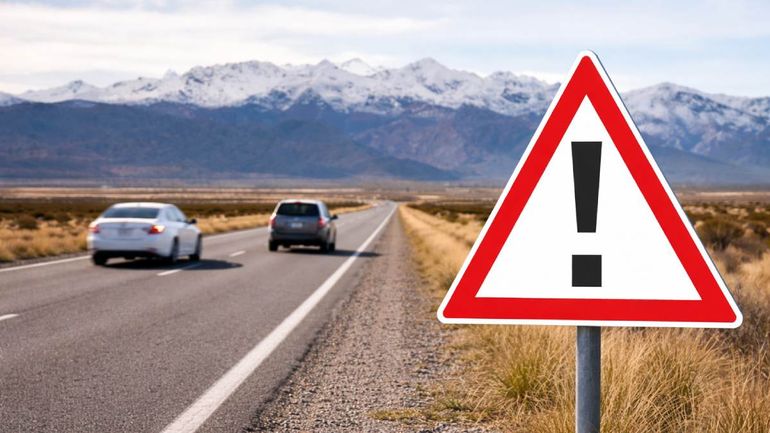 Cuando se aprecia esta señal de tránsito en las rutas argentinas se debe prestar atención. Cuando se aprecia esta señal de tránsito en las rutas argentinas se debe prestar atención.