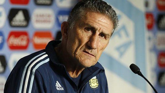 El entrenador del combinado nacional no pierde la calma.