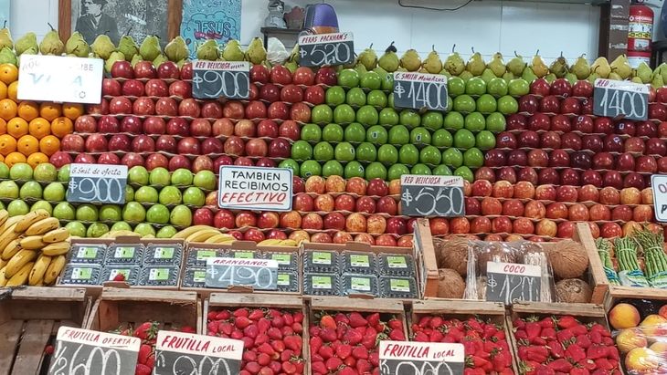 Aquí se observa como la manzana Aquí se observa como la manzana