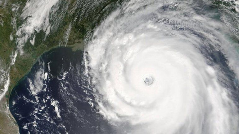 EE.UU. se prepara para llegada de Matthew, que dejó 27 muertos en el Caribe