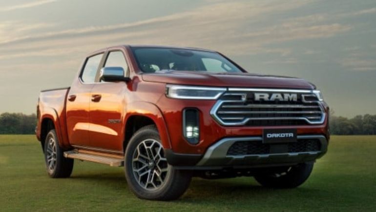 RAM Dakota. RAM Dakota.