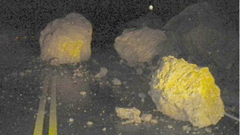 Hubo deslaves y derrumbe de rocas en la Ruta de los Siete Lagos