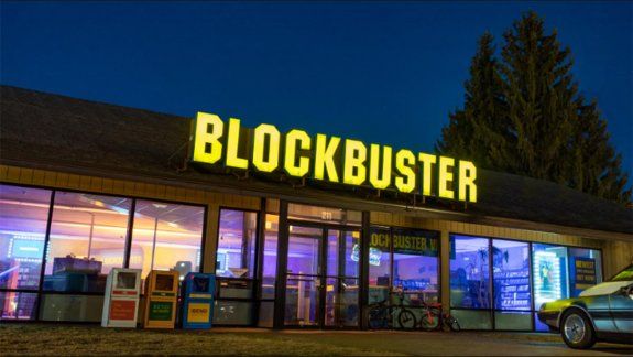 El último Blockbuster se transformó en un Airbnb