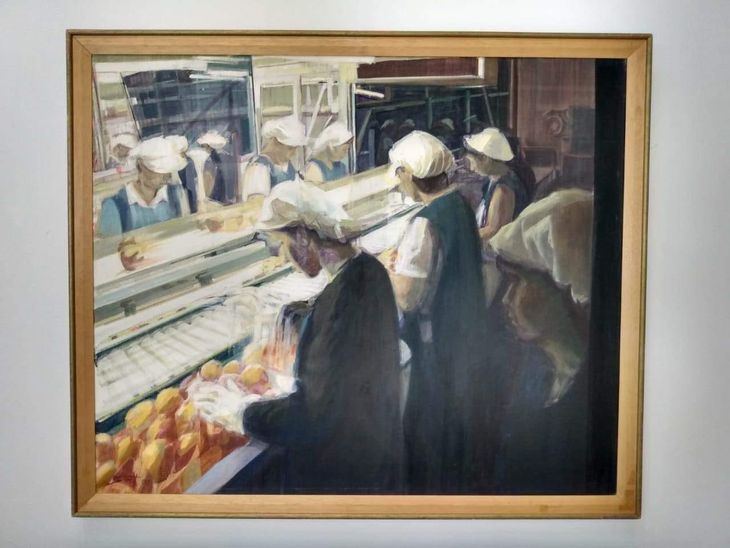 Empacadoras de fruta en la chacra, obra de Marta Such. Gentileza Oscar Sarhan. Empacadoras de fruta en la chacra, obra de Marta Such. Gentileza Oscar Sarhan.