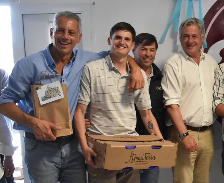 La Patagonia busca el control total de su "estatus sanitario" para garantizar uniformidad de criterios con países compradores y mejorar la eficiencia de los controles. La Patagonia busca el control total de su "estatus sanitario" para garantizar uniformidad de criterios con países compradores y mejorar la eficiencia de los controles.