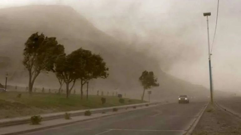 El Servicio Meteorológico Nacional (SMN) emitió una alerta por vientos en la costa bonaerense, y en la zona cordillerana de las provincias de Catamarca, La Rioja y San Juan. Foto: LMN.