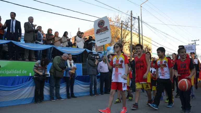 Gutiérrez prometió obras de agua y cloacas para Plottier