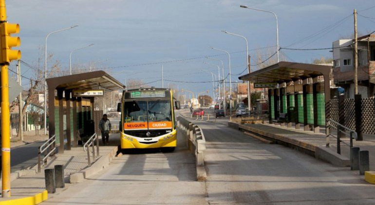 Restringen los servicios por el finde largo