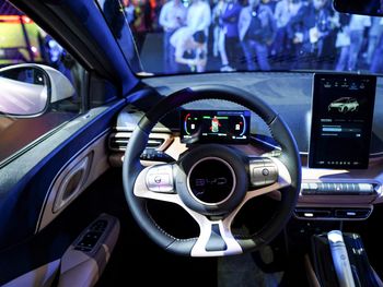 Imagen de archivo del vehículo eléctrico EV Dolphin Mini de la firma china BYD en una exhibición en Ciudad de México, México. 28 febrero 2024. REUTERS/Toya Sarno Jordan