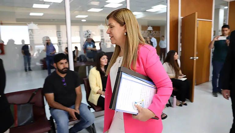 Gloria Ruiz protagonizó uno de los más grandes escándalos políticos de la historia.