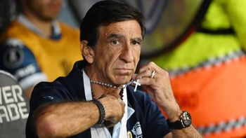 esta confiado: el particular video de gustavo costas para los hinchas de cara al duelo frente a flamengo esta confiado: el particular video de gustavo costas para los hinchas de cara al duelo frente a flamengo