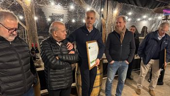 Marcelo Miras, Juan Garabito, Carlos Banacloy, Guillermo Barzi Canale y Norberto Ghirardelli. Marcelo Miras, Juan Garabito, Carlos Banacloy, Guillermo Barzi Canale y Norberto Ghirardelli.