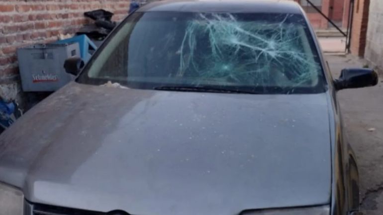 Trelew: así quedó el auto de la víctima. Trelew: así quedó el auto de la víctima.