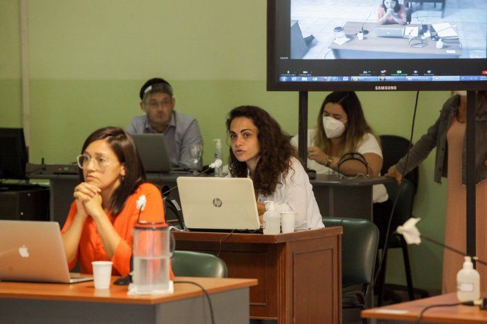 Natalia Hormazabal y Mariana Derni, abogadas del Centro de Profesionales por los Derechos Humanos (Ceprodh).