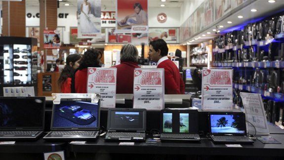 El Gobierno eliminó el 35% de arancel en las importaciones de PC.