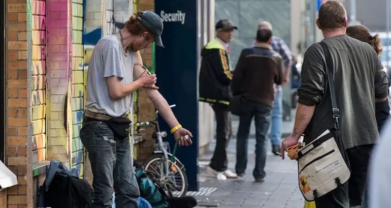 Crisis sanitaria en Frankfort por el consumo de cocaína y crack. Crisis sanitaria en Frankfort por el consumo de cocaína y crack.