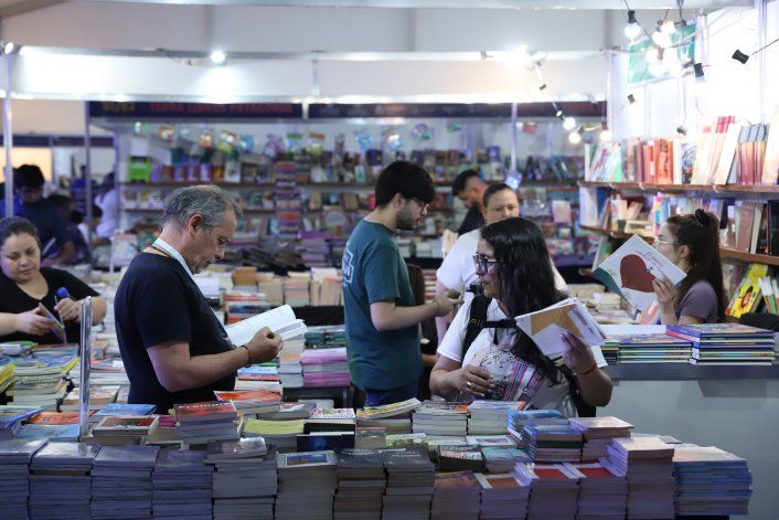Este viernes comenzó la Feria del Libro en Neuquén y se extenderá hasta el 21 de septiembre. 