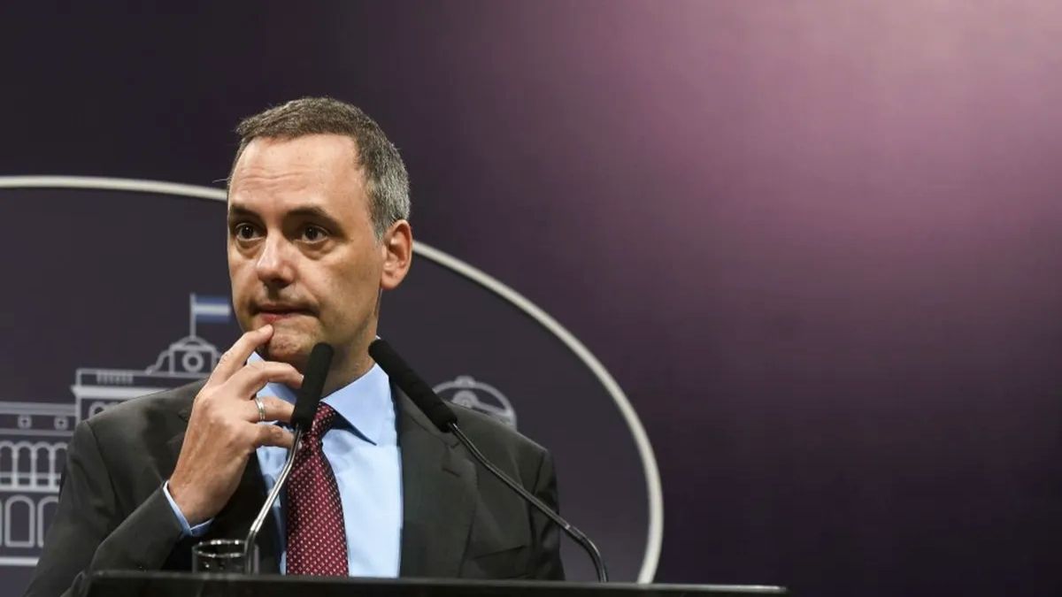 Investigan a Manuel Adorni por gastar $139 millones con tarjetas de crédito en dos años