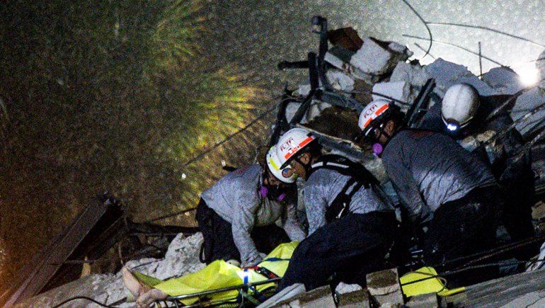 Derrumbe en Miami: sube a cuatro la cifra de muertos y hay 159 desaparecidos