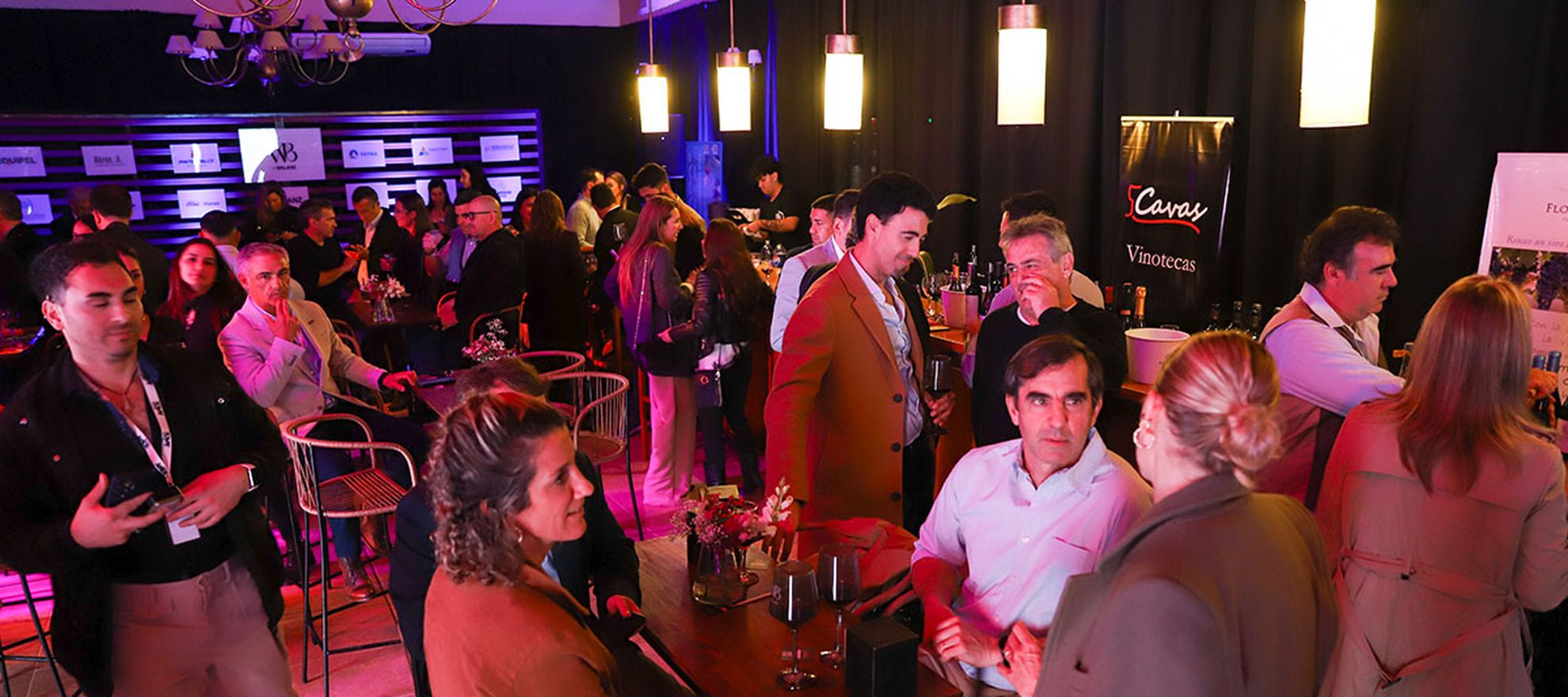 Más de 300 personas de la industria energética se congregaron para ser parte del Wine & Business.