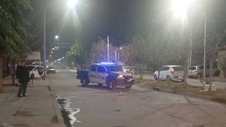 Los incidentes del domingo por la noche movilizaron a la Policía y también a los Bomberos.