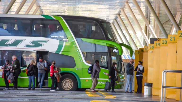 Los ladrones golpearon la pared y realizaron un 