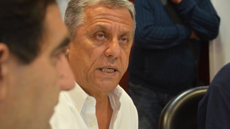 Pechi dijo que quiere aliviar la carga tributaria para las empresas y espera que Provincia haga lo mismo.