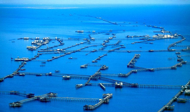 Una intrincada red construida en base a barcos hundidos en el Mar Caspio Una intrincada red construida en base a barcos hundidos en el Mar Caspio