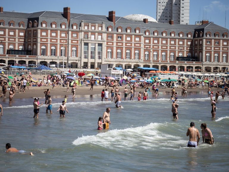 Le robaron el celular, ofreció recompensa y al recuperarlo huyó sin pagar