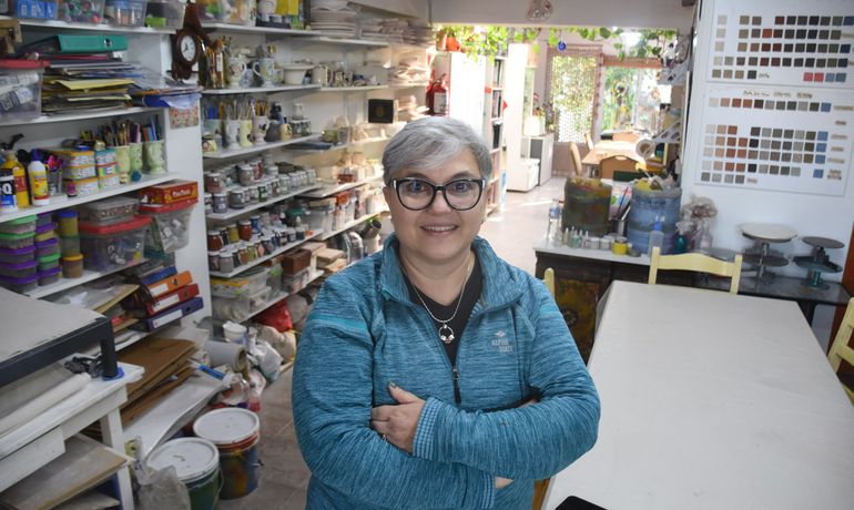 Fabiana logró reponerse de su problema de salud y brilló con su taller de arte. Fabiana logró reponerse de su problema de salud y brilló con su taller de arte.