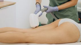 Inspectores hallaron los dispositivos en un consultorio sin habilitación y sin documentación que acreditara su trazabilidad. | LM Neuquen Inspectores hallaron los dispositivos en un consultorio sin habilitación y sin documentación que acreditara su trazabilidad.