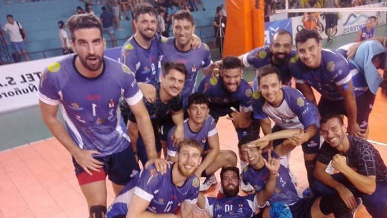 Ahora el dino quiere brillar en el Ruca Che