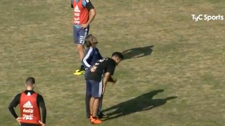 La Selección entrenó hoy en Huracán: ¿Se lesionó el Huevo Acuña?