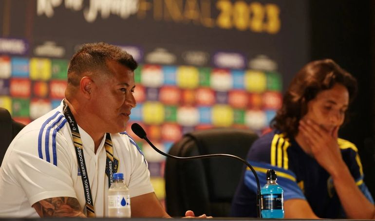 Jorge Almirón habló antes de la final: Es la mayor movilización de la historia